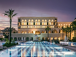 KEMPINSKI HOTEL THE DOME, BAHARI YEN�L�KLER �LE KAR�ILIYOR